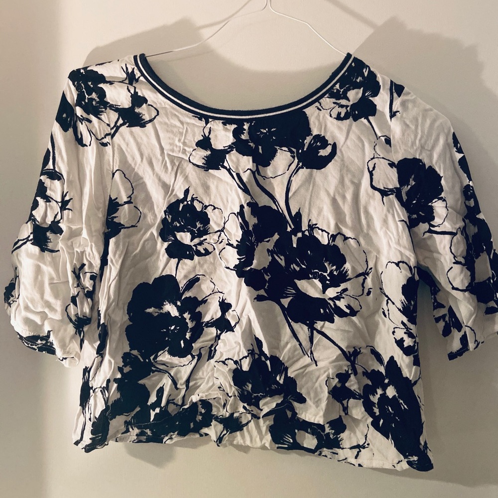 Black and White Crop Top